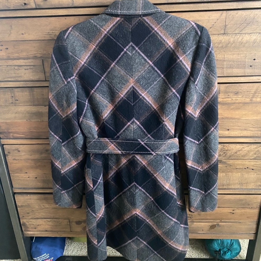 Wool coat - Picture 2 of 6